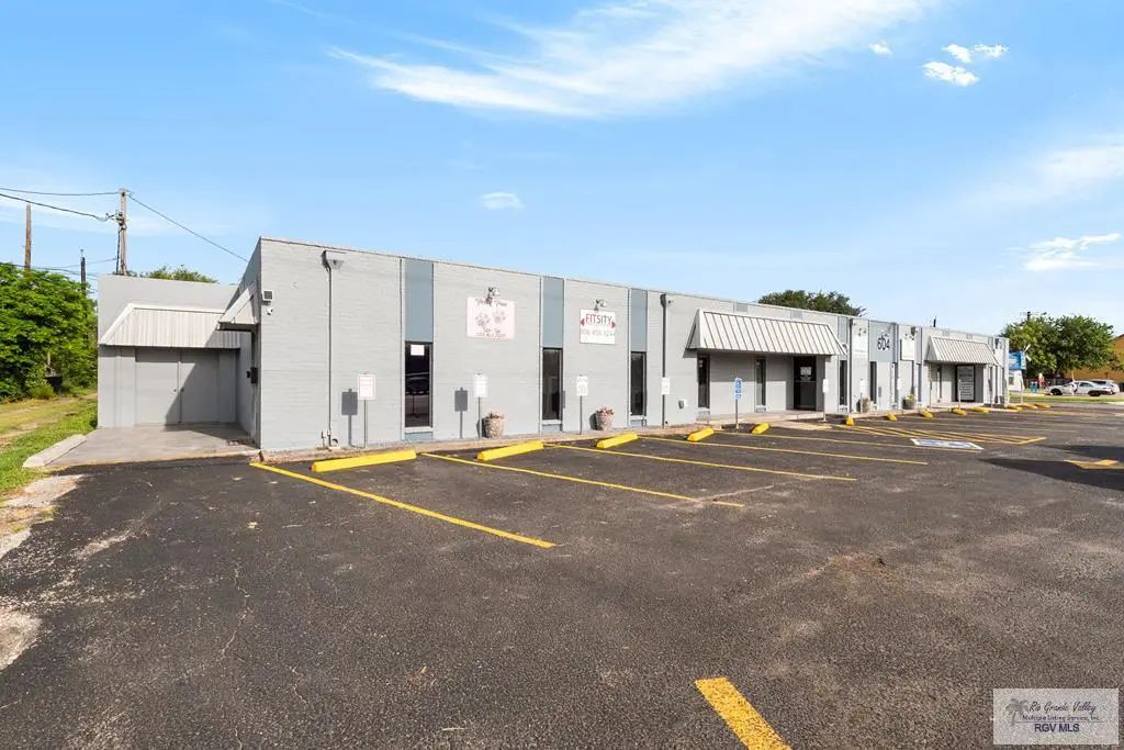 604 S 77 Sunshine Strip, HARLINGEN