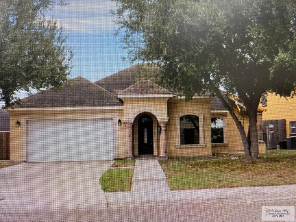 210 18th St., HIDALGO