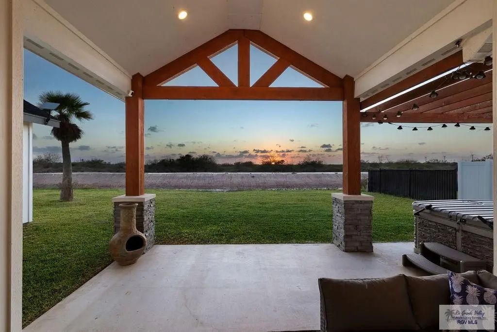 124 Torrey Pines, LAGUNA VISTA