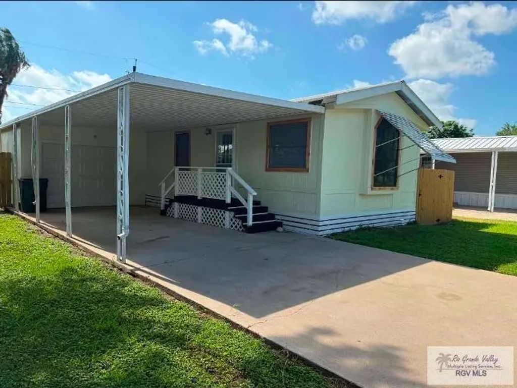 612 E Palmera Dr., LA FERIA