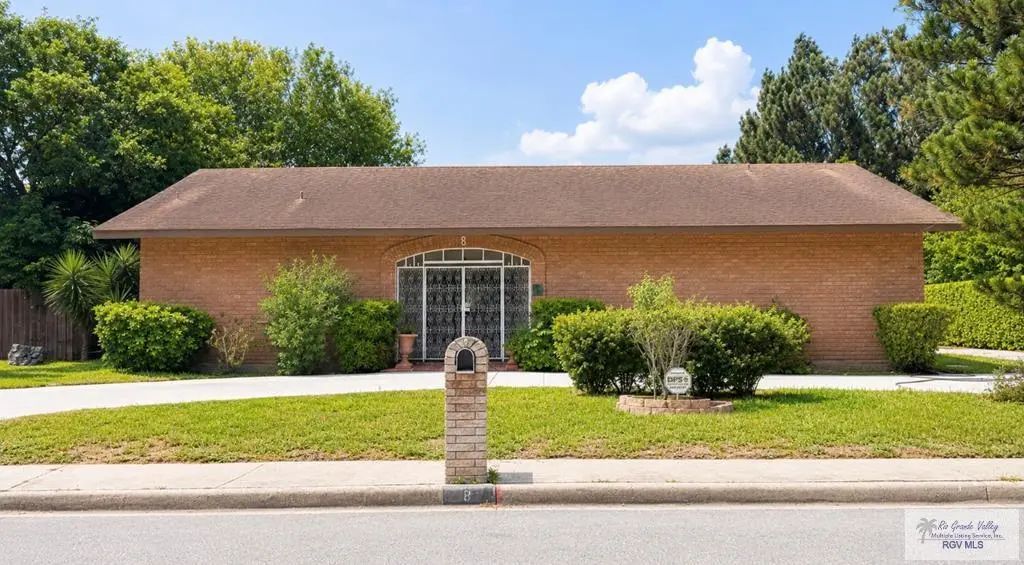 8 Summit Ct, BROWNSVILLE