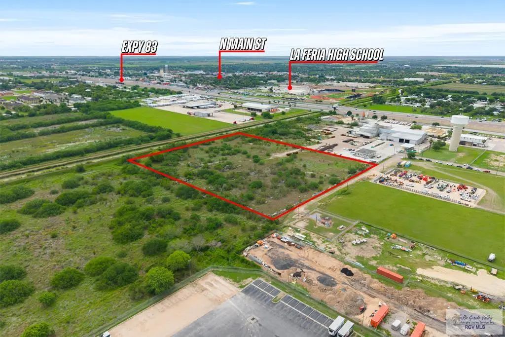 1322-1422 R. W. Way, LA FERIA