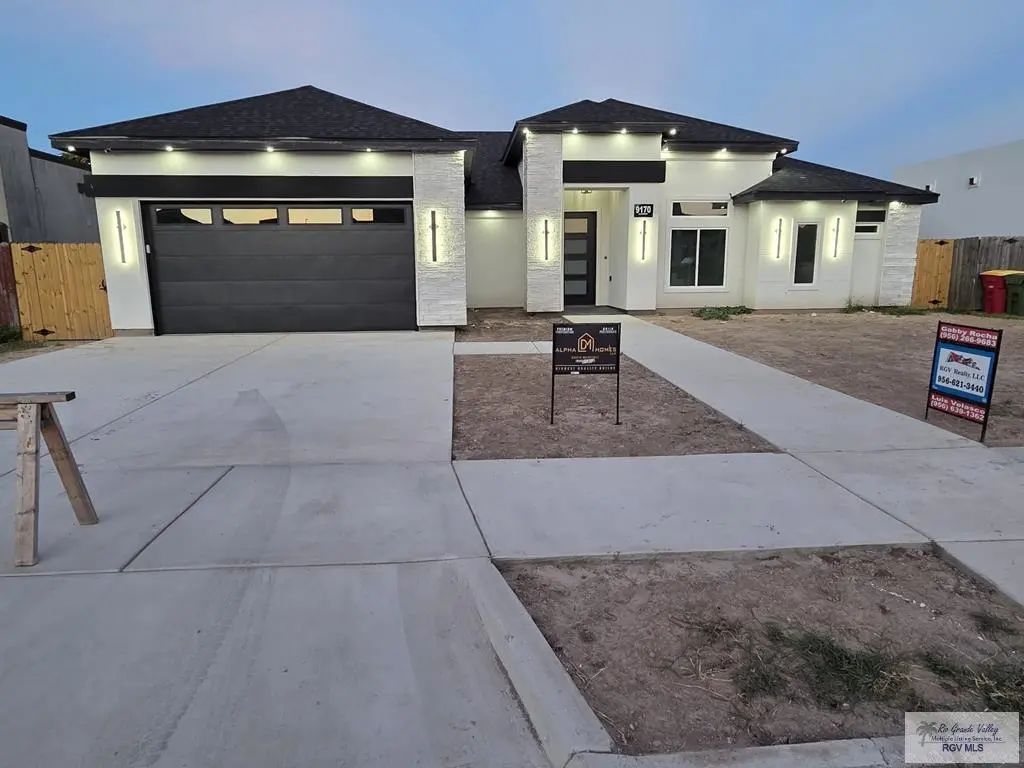 9170 Lake Charles Dr, LOS FRESNOS