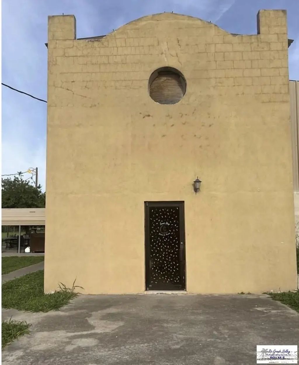 932 S Cesar Chavez Rd., EDINBURG