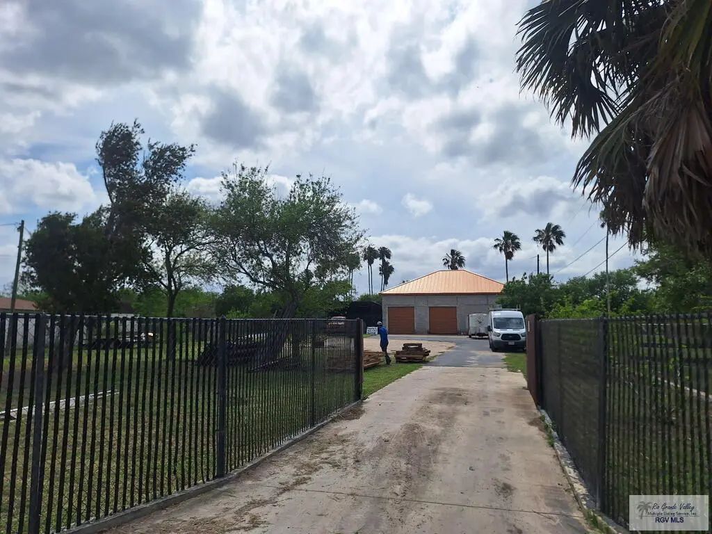 1625 S Indiana Ave., BROWNSVILLE