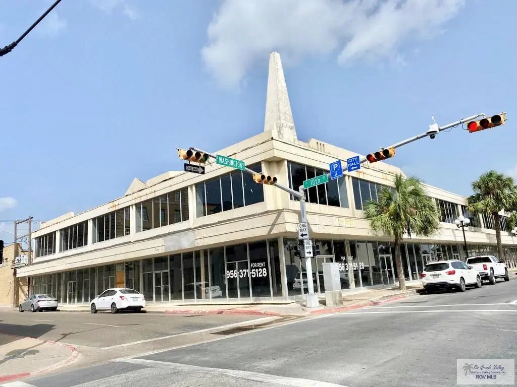 952 E Washington St., BROWNSVILLE