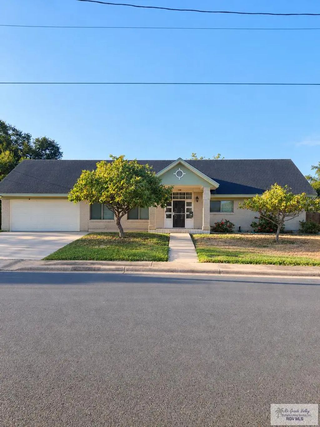 1125 Cypress, BROWNSVILLE