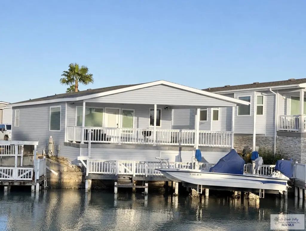 327 Sun Dial Cir., PORT ISABEL