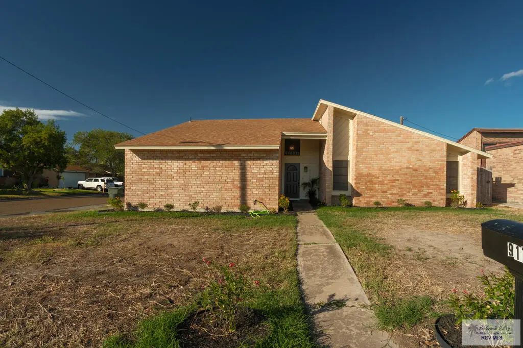 917 Bluebonnet Dr., HARLINGEN