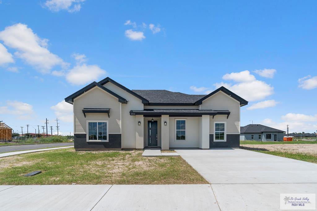 2456 Calle Moreno, Brownsville