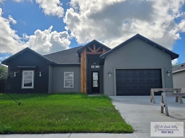 105 Republic Cir, San Benito