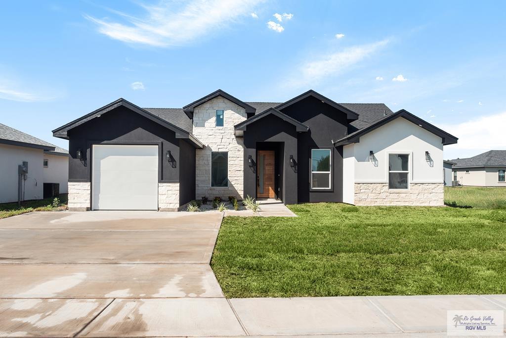 470 Marcelo St, La Feria