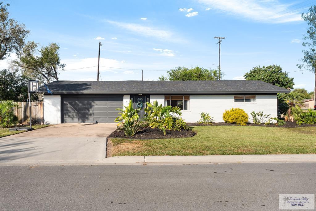 102 Ash St, Los Fresnos