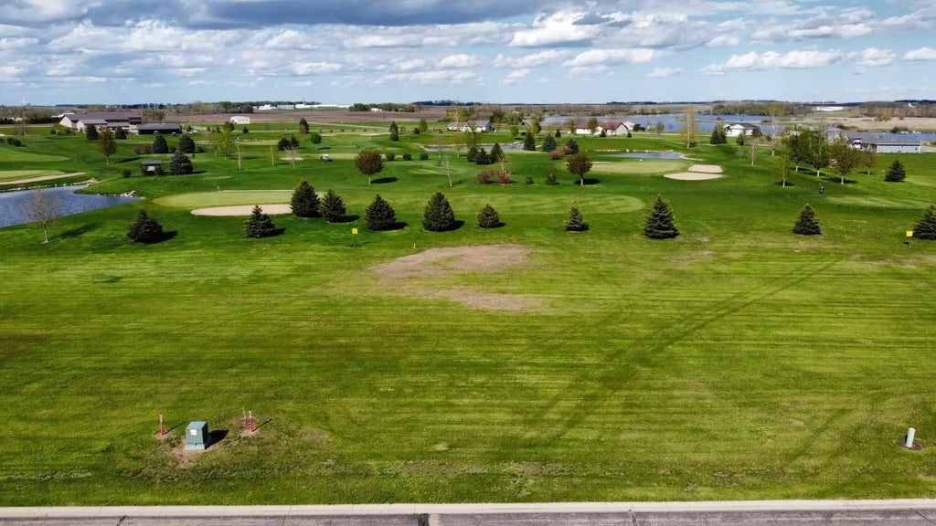 1010 Eastbay Ave, Balaton