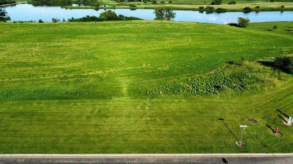 1020 Eastbay Ave, Balaton