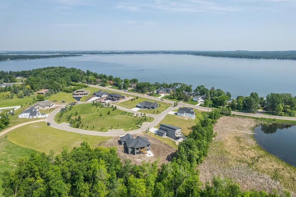 109 Altavista Drive, Detroit Lakes