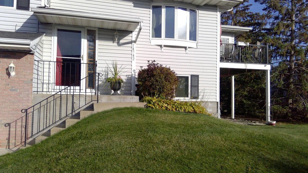 14742 Endicott Way, Apple Valley