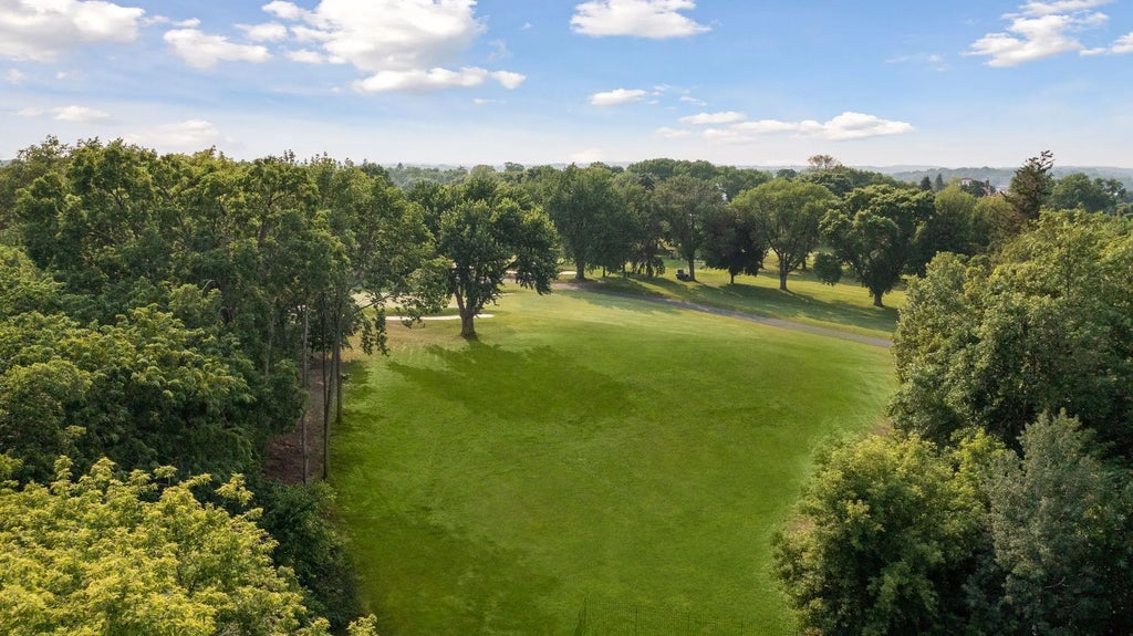 2669 Woodbridge Road, Minnetonka Beach