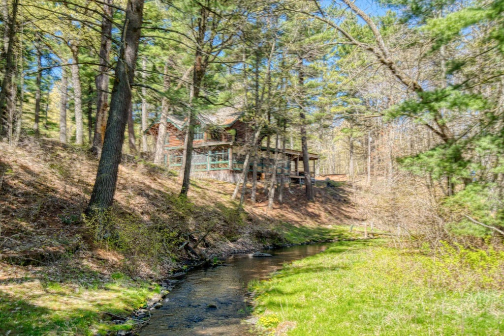 1098 340th Avenue, Frederic