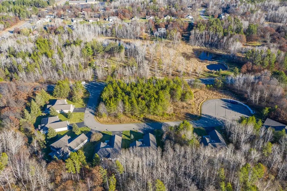 L13, B1 Meadow Court, Baxter