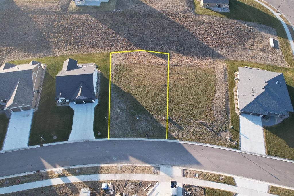 1030 Mahoe Way, Mankato