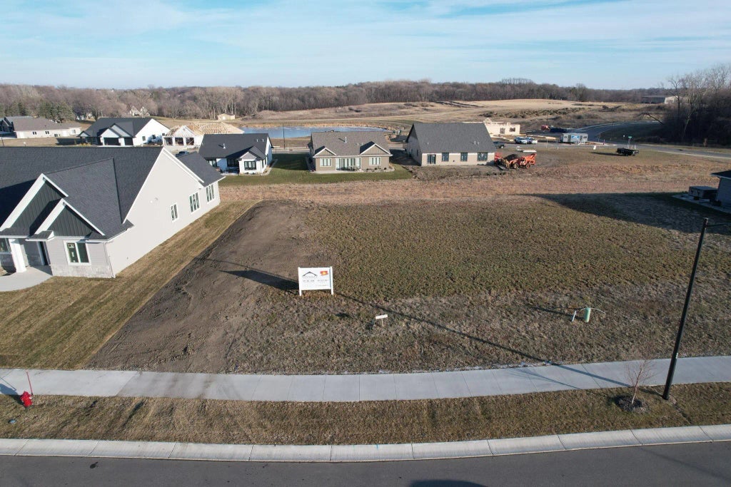 1055 Saba Boulevard, Mankato