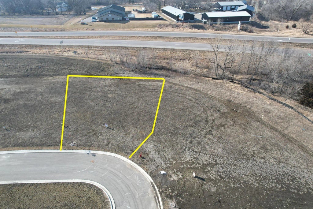 1022 Bitterend Circle, Mankato