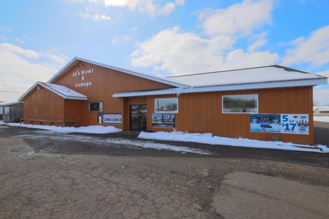 6427 Ash Street, North Branch