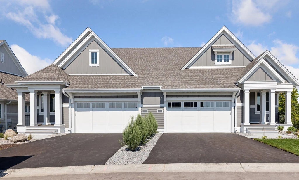 43 Spring Farm Road, North Oaks