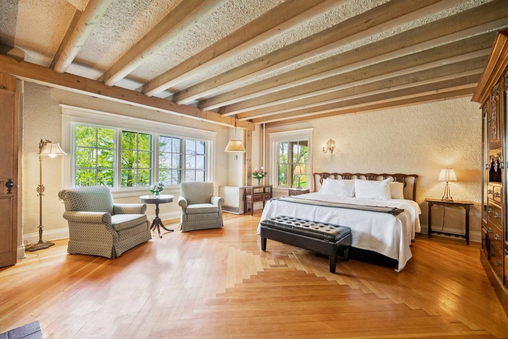 2799 27th St 12.2 - Main Lodge 2, Birchwood