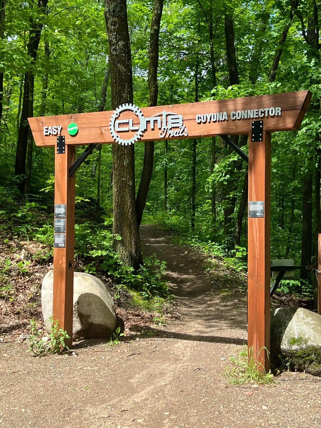 Xxx Roosevelt Street, Cuyuna