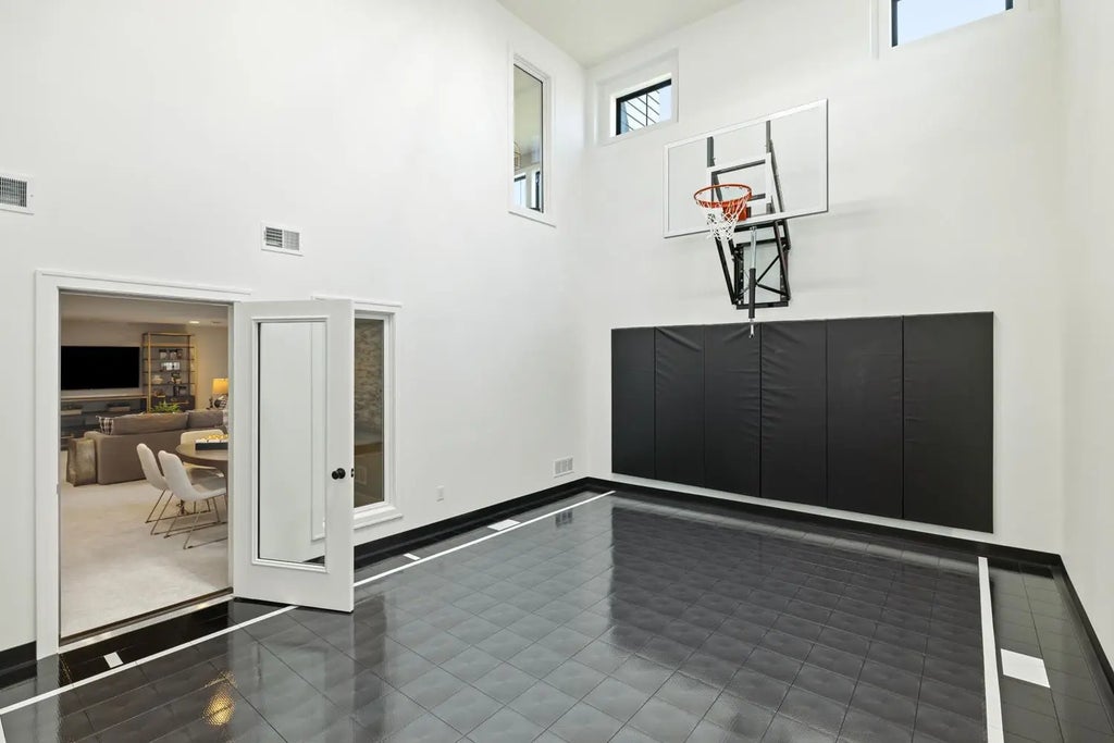 17850 103rd Avenue N, Maple Grove