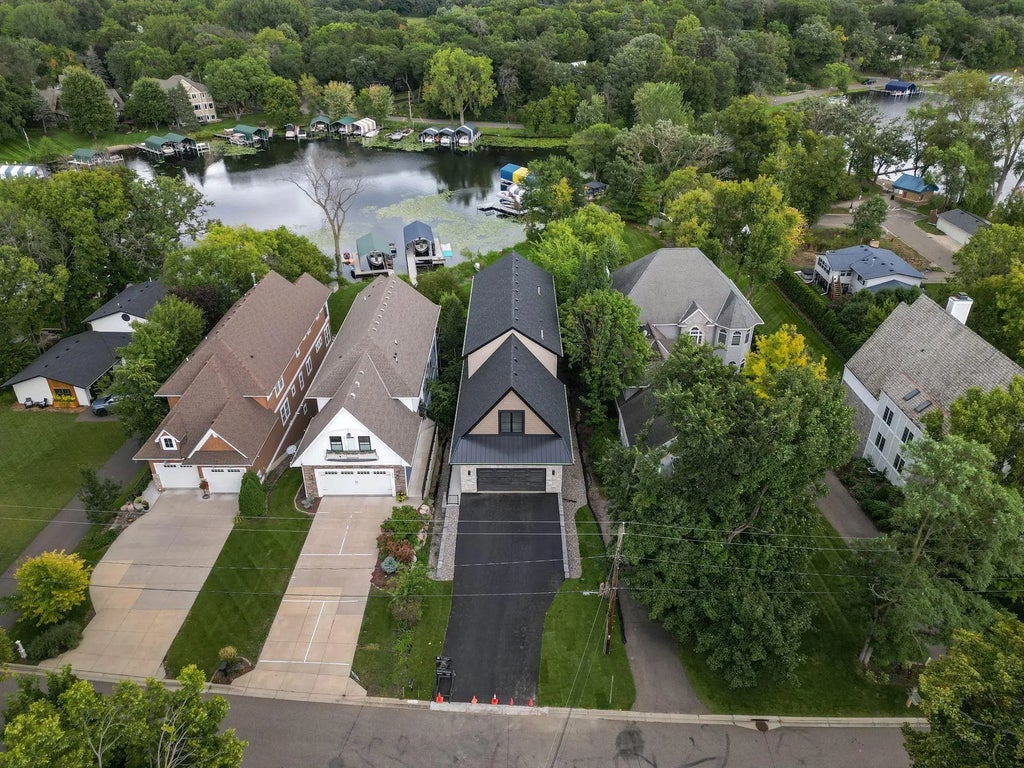 3061 Lake Shore Boulevard, Minnetonka