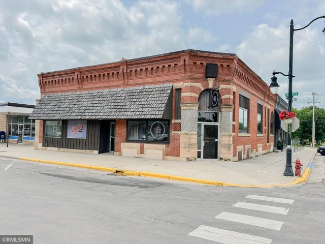 346 Main Street N, Renville