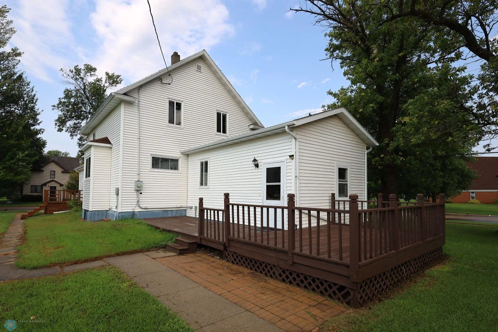 120 2nd Street Nw, Hillsboro