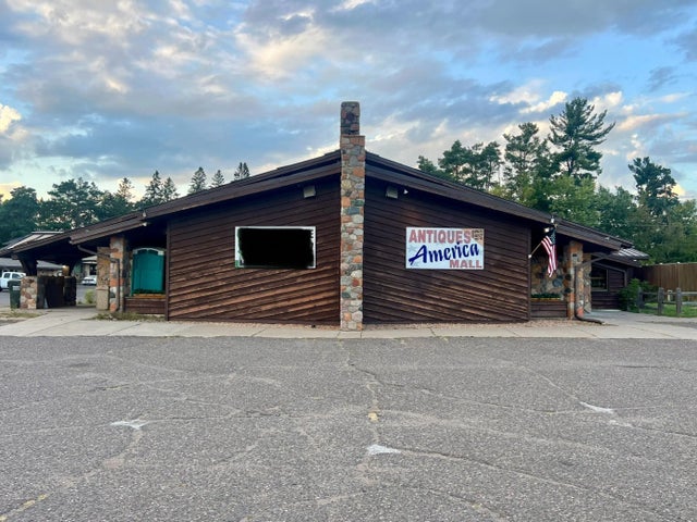 327 Fire Monument Road, Hinckley