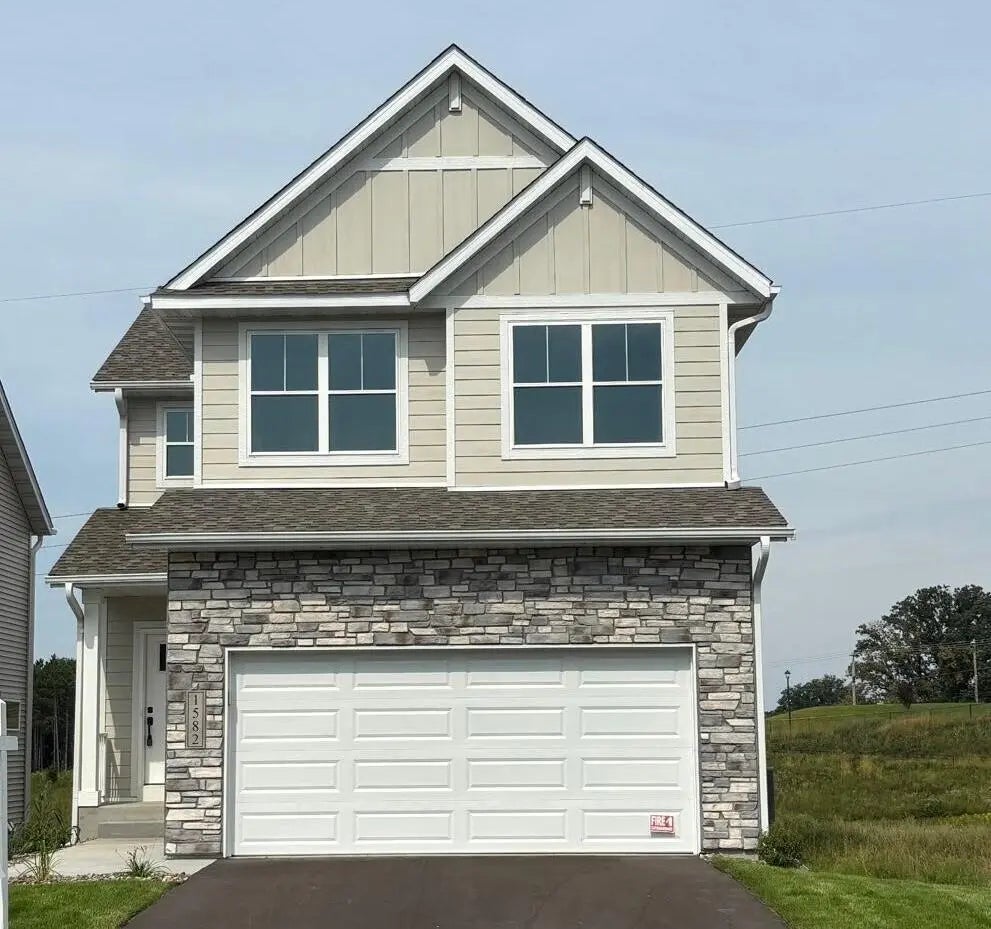 1582 76th Street W, Inver Grove Heights