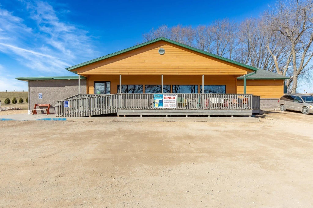 35032 Clear Lake Lane, Le Center