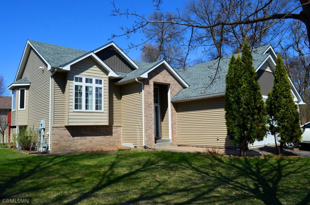 961 113th Avenue Ne, Blaine