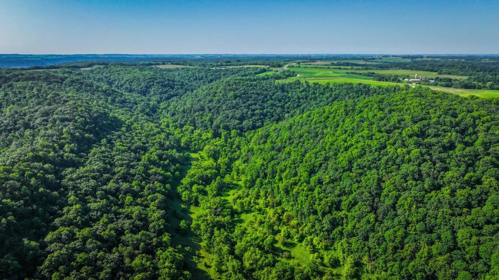 Xxx East Twin Ridge Road, Houston