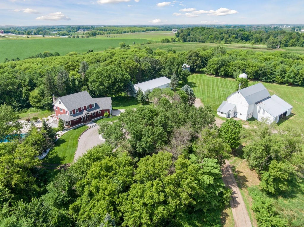 5280 Salem Lane, Greenfield