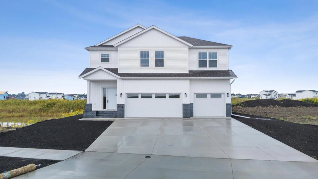 8447 61 Street S, Horace