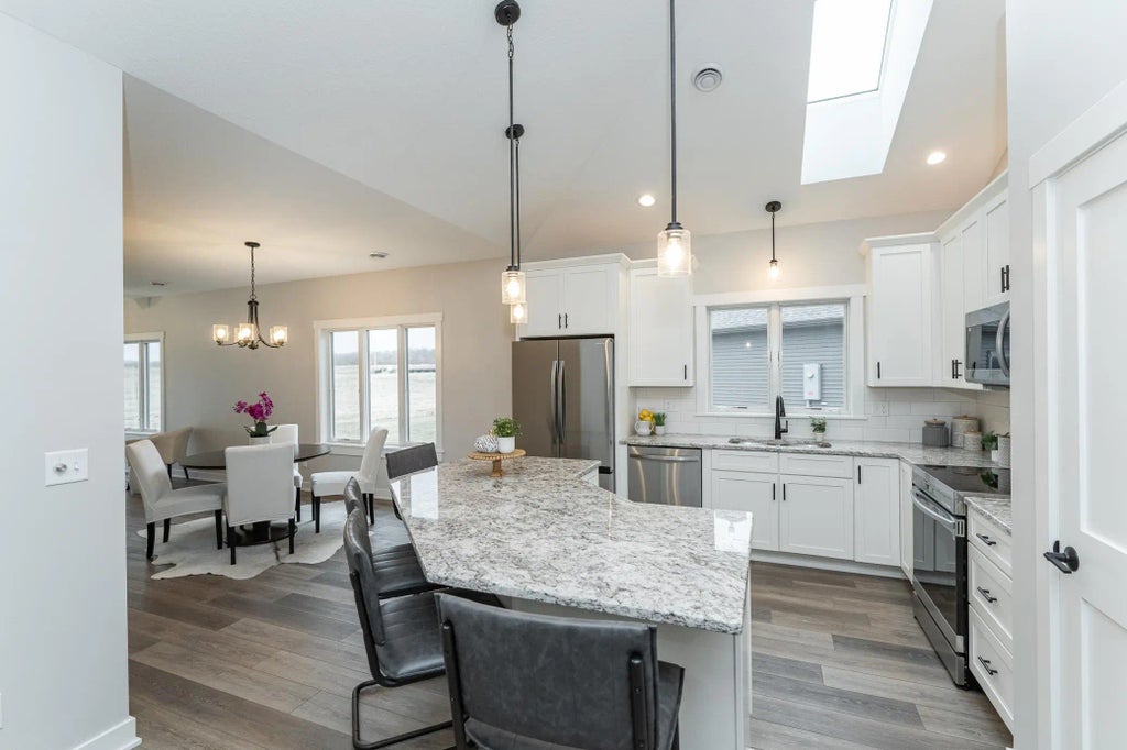 885 Picadilly Lane Nw, Rochester