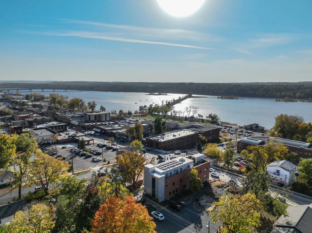 708 2nd Street, Hudson