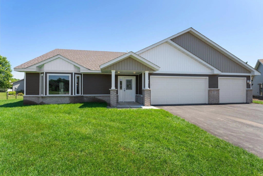 1067 241st Lane Ne, East Bethel