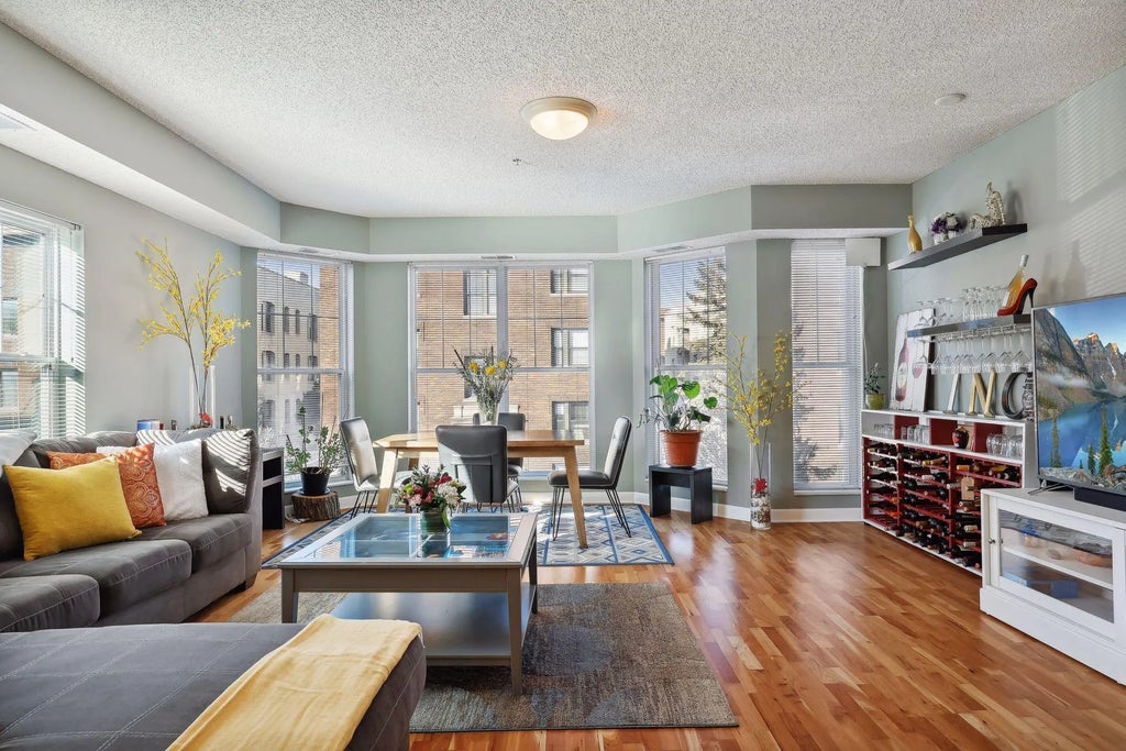 1805 3rd Avenue S 201, Minneapolis