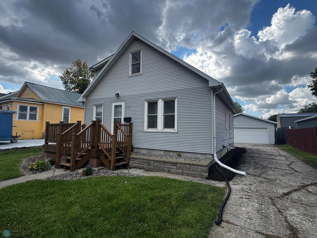 326 20th Street N, Fargo