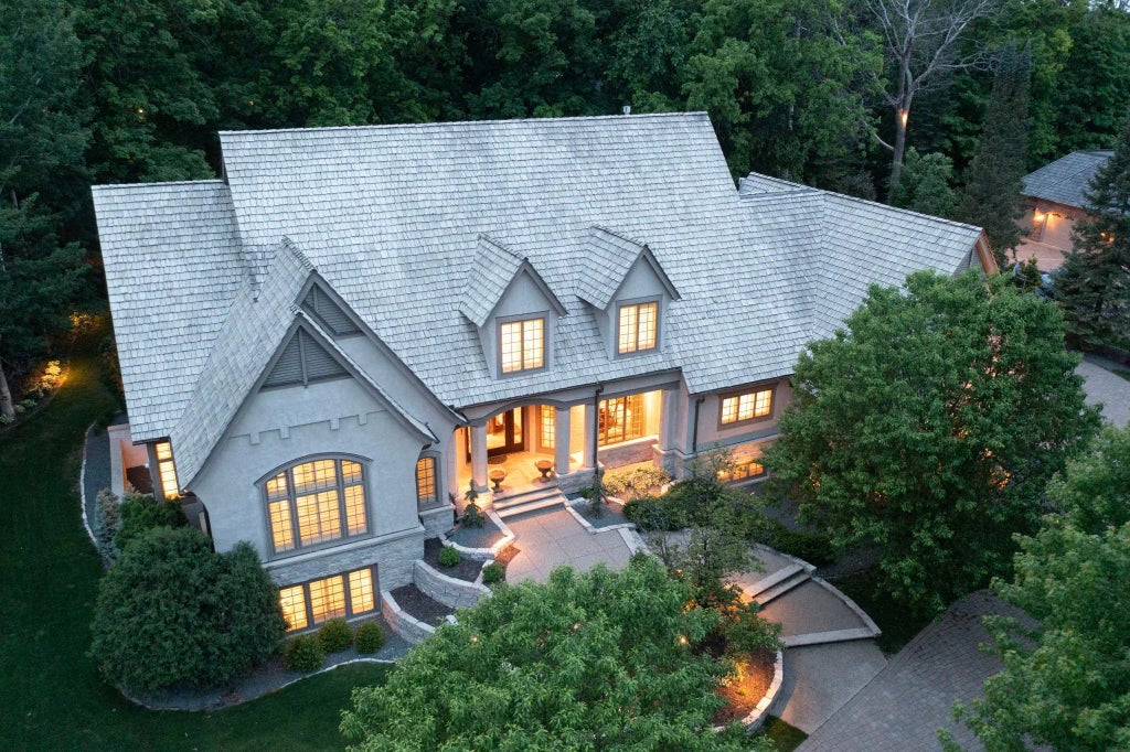 5008 Oak Bend Lane, Edina