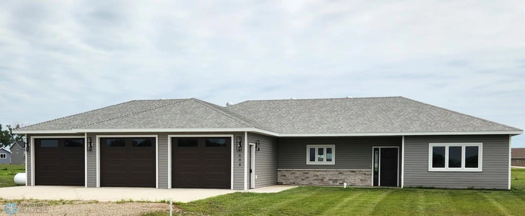 608 Blaine Street N, Colfax