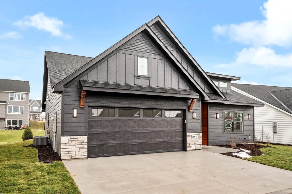 15541 111th Avenue, Dayton